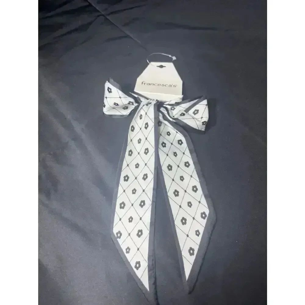 New Francesca's Twilly Black and White Floral Diamond Bow Scarf